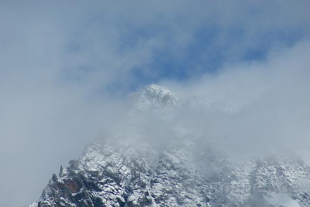 0016_osttirol.jpg - Gipfelkreuz Großglockner in Wolken