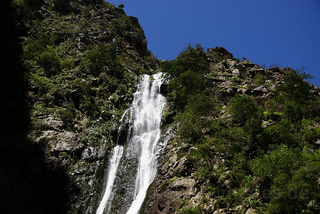 0777_rus-en-vrede-wasserfall.jpg