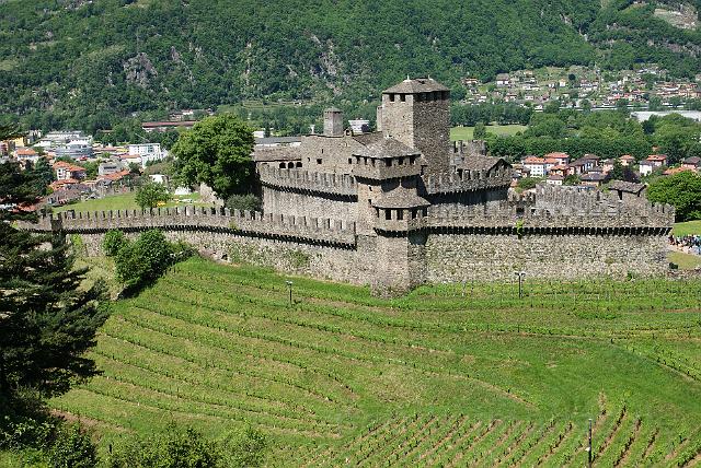 0133_bellinzona.jpg - Mittlere Burg von Bellinzona